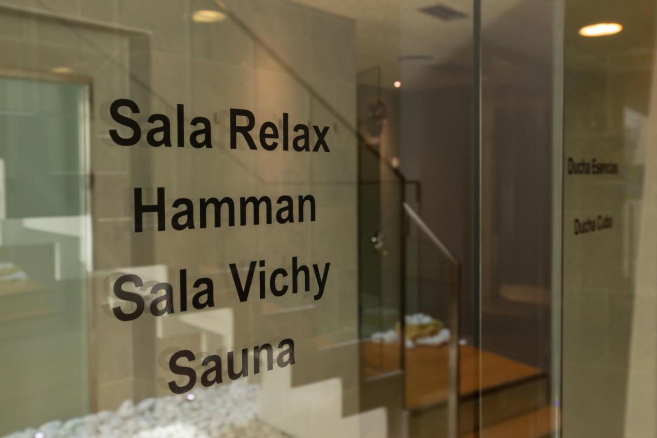 ויביירו Hotel Thalasso Cantabrico Las Sirenas 4 Superior מראה חיצוני תמונה