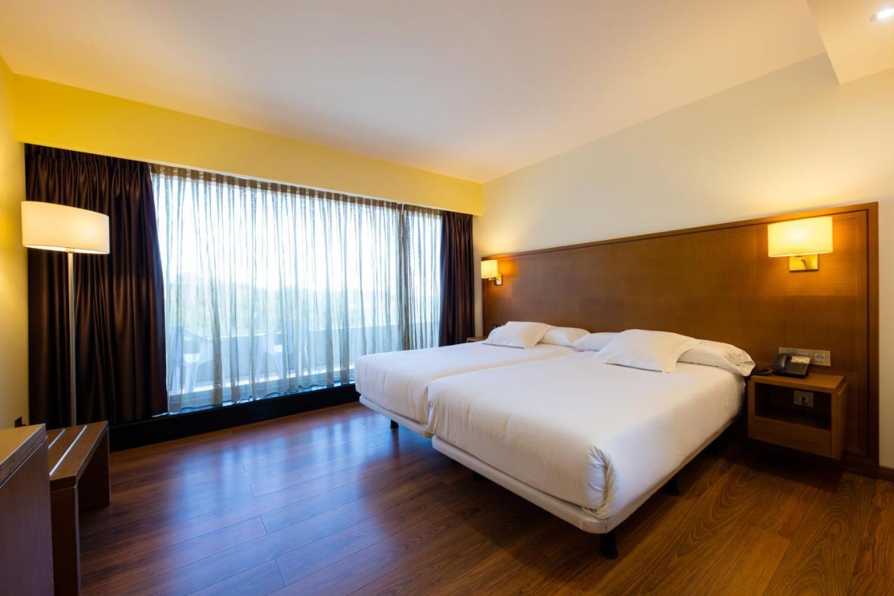 ויביירו Hotel Thalasso Cantabrico Las Sirenas 4 Superior מראה חיצוני תמונה