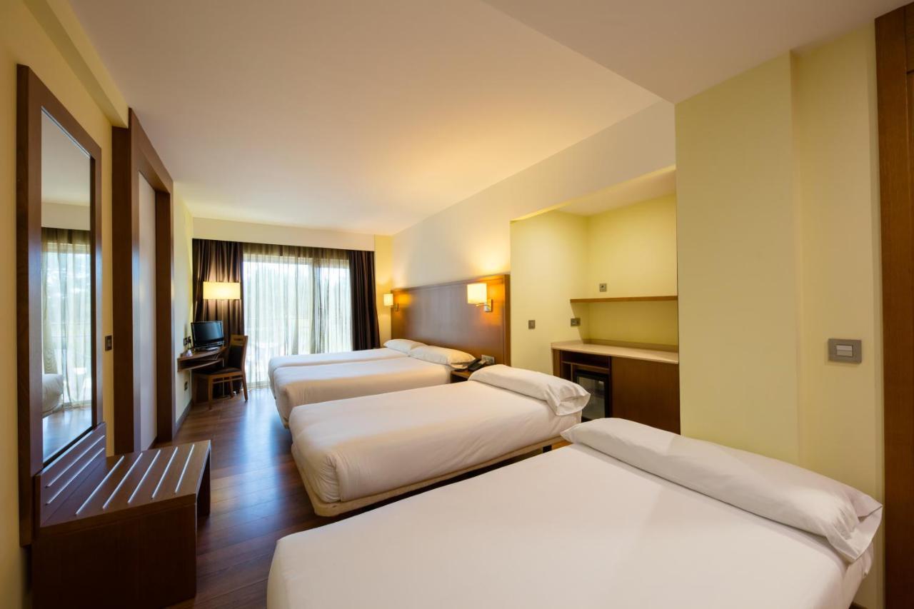 ויביירו Hotel Thalasso Cantabrico Las Sirenas 4 Superior מראה חיצוני תמונה