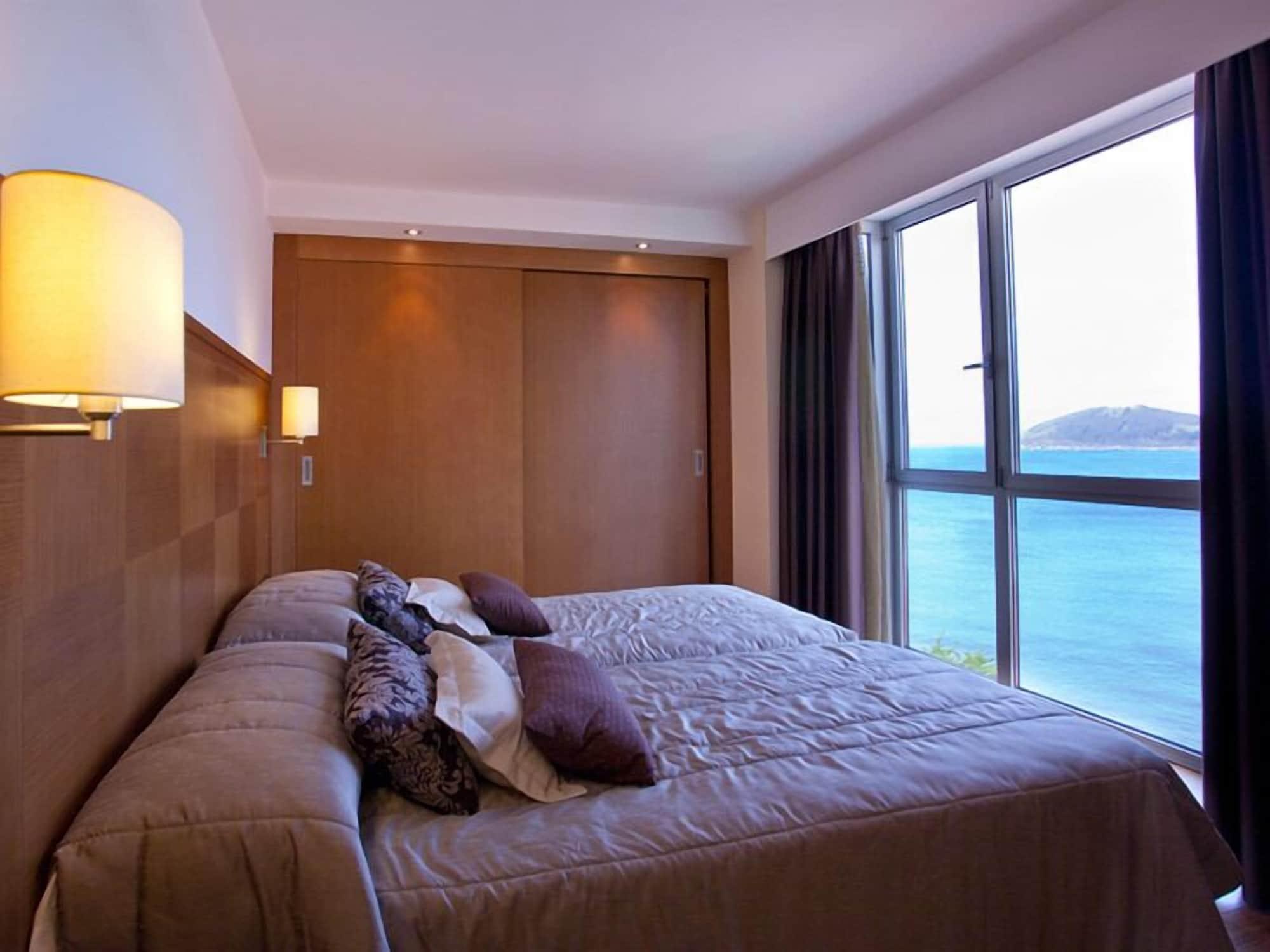 ויביירו Hotel Thalasso Cantabrico Las Sirenas 4 Superior מראה חיצוני תמונה