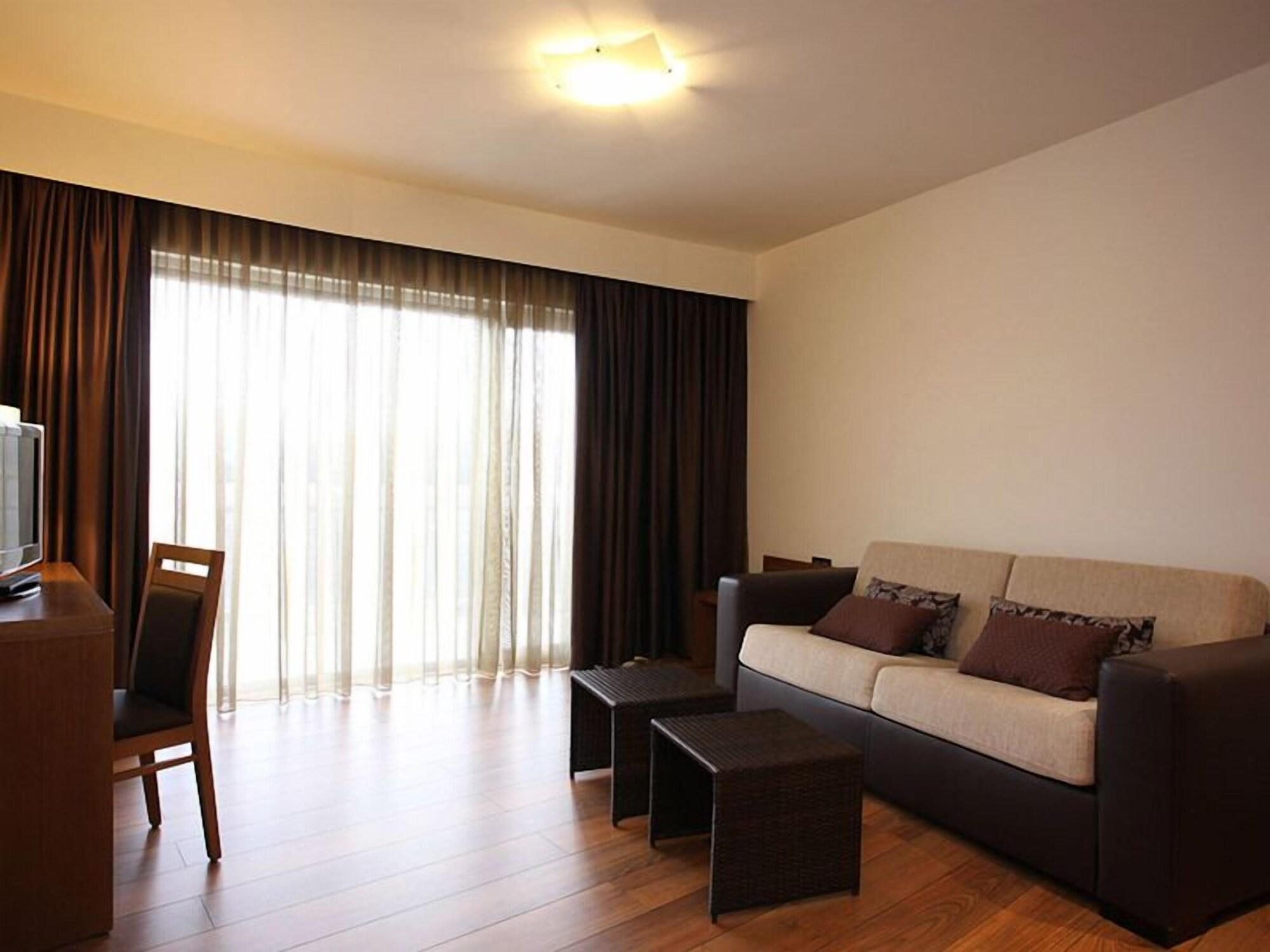 ויביירו Hotel Thalasso Cantabrico Las Sirenas 4 Superior מראה חיצוני תמונה