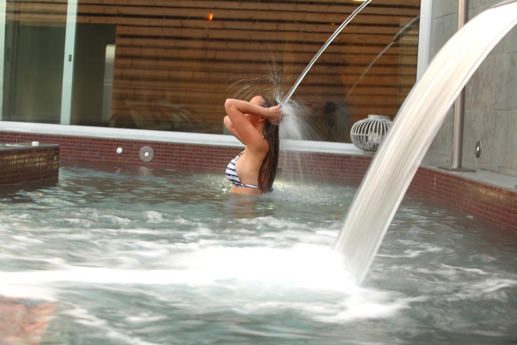 ויביירו Hotel Thalasso Cantabrico Las Sirenas 4 Superior מראה חיצוני תמונה